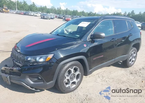 2022 Jeep Compass Trailhawk 4X4 z USA, uszkodzony, nr VIN 3C4NJDDB9NT186170